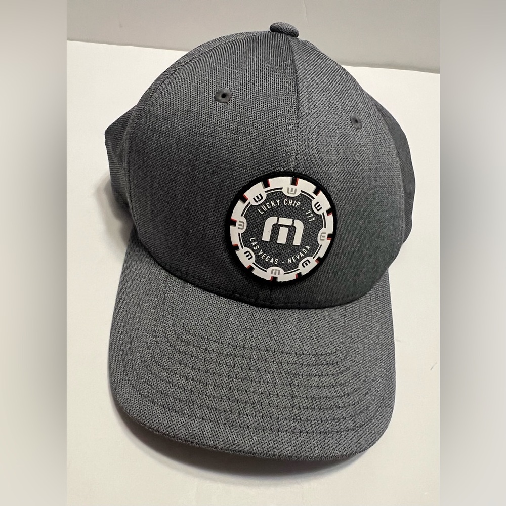 YUPOONG 110 Flex fit Tech Gray Lucky Chip-777 Las Vegas Nevada Baseball Cap